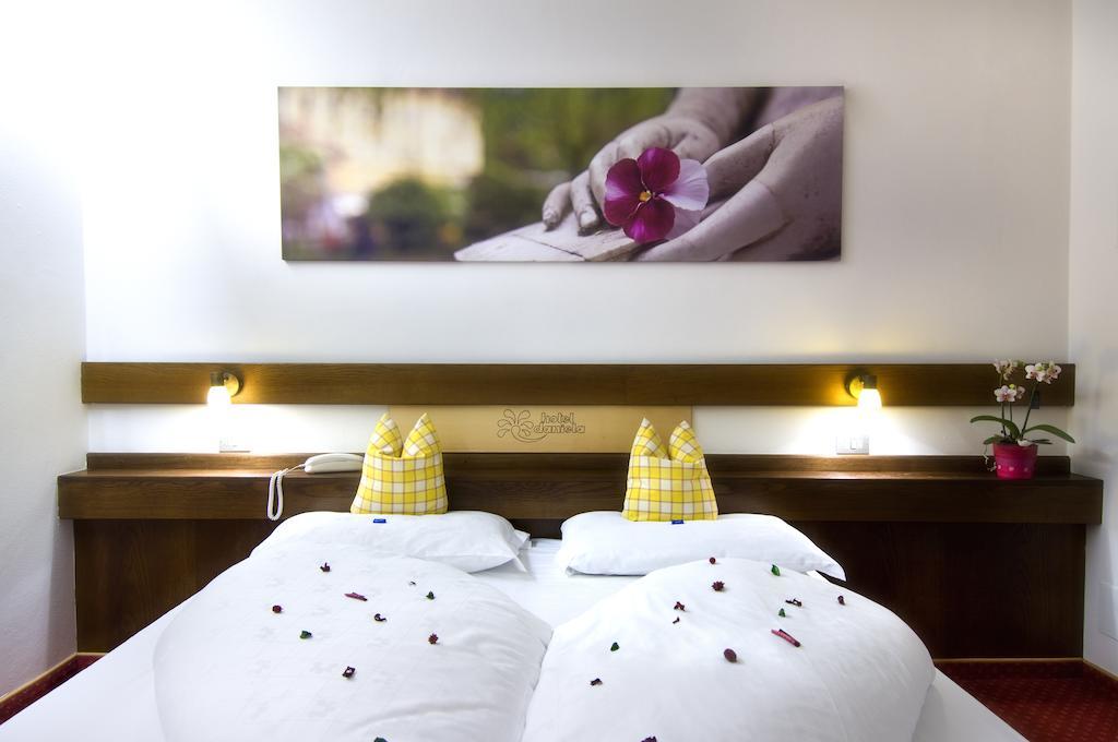 Hotel Daniela Merano Pokoj fotografie