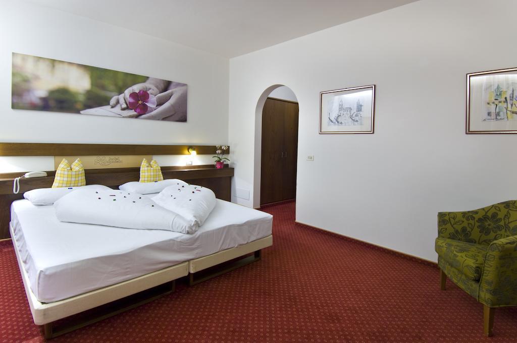 Hotel Daniela Merano Pokoj fotografie